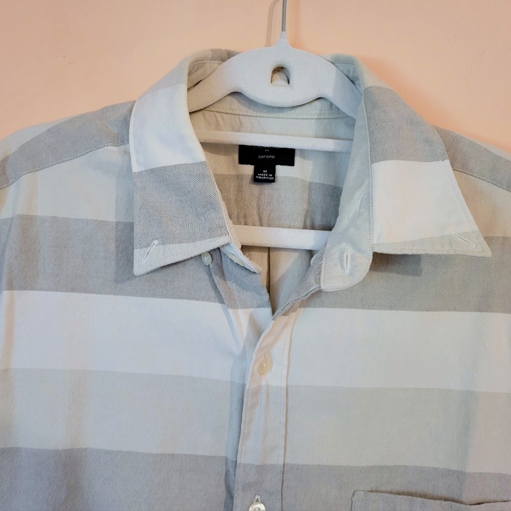 J. Crew Short Sleeve Cotton Oxford Shirt, White & Gray, M, EUC - Picture 3 of 14